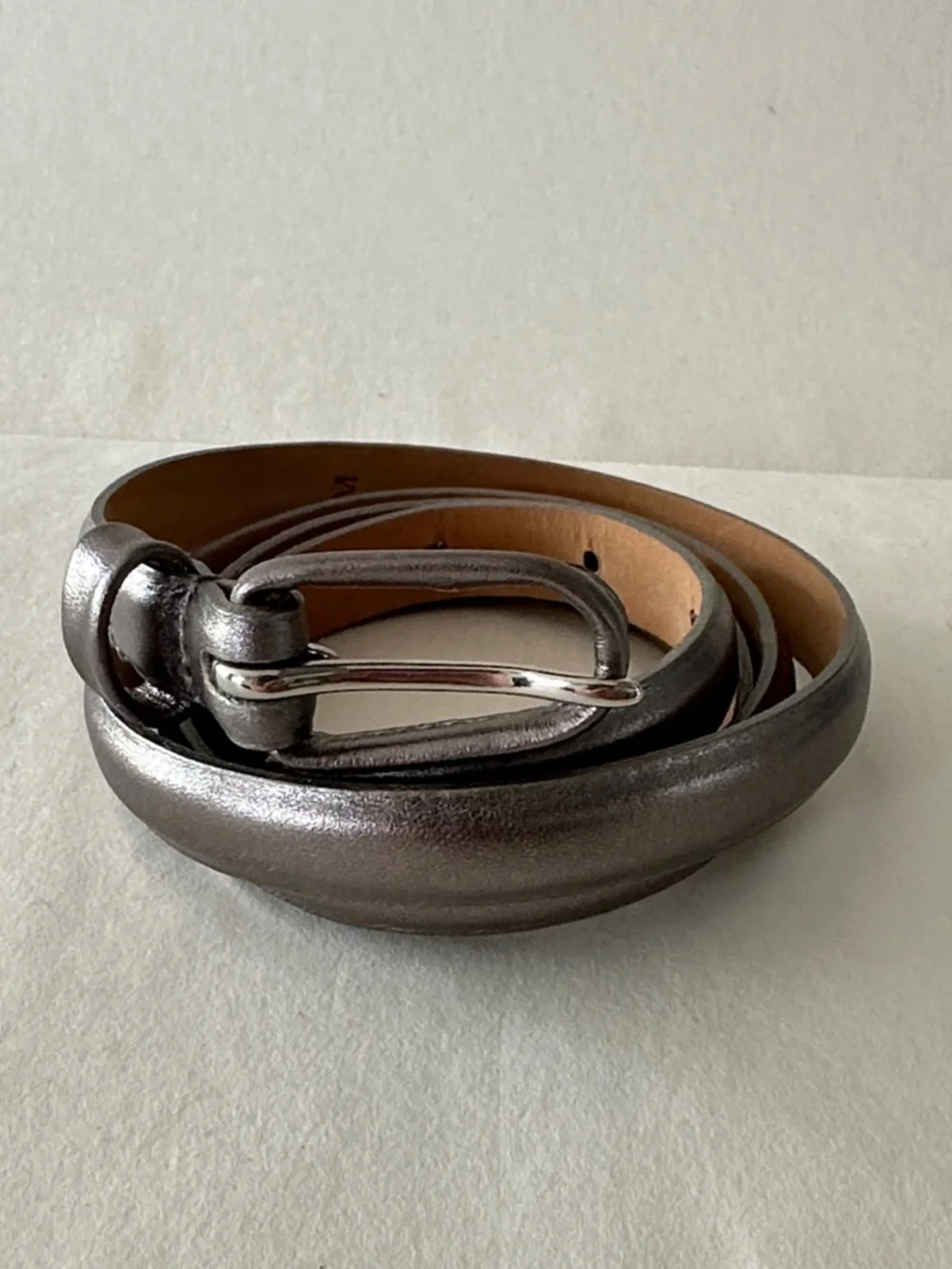 J. CREW METALLIC PEWTER LEATHER SKINNY BELT M - Picture 2 of 7